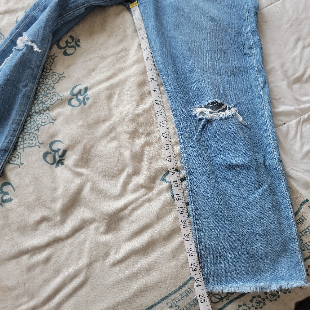 Classic Blue Ripped Jeans - Picture 10 of 10